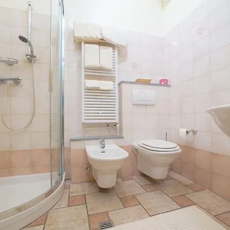Hotel Lo Fleyé 3*