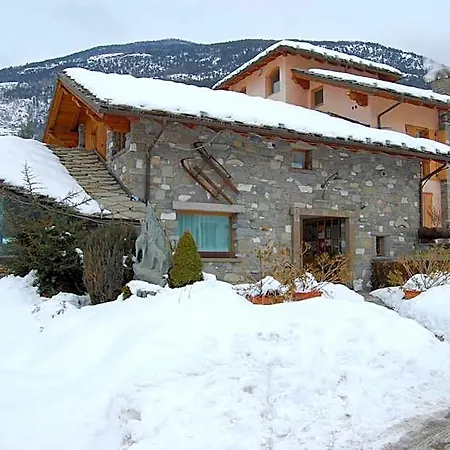 Lo Fleye Hotel 3*
