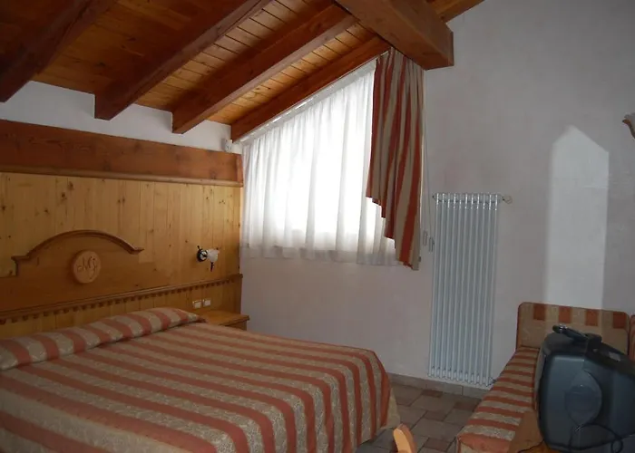 Hotel Lo Fleye Saint-Pierre